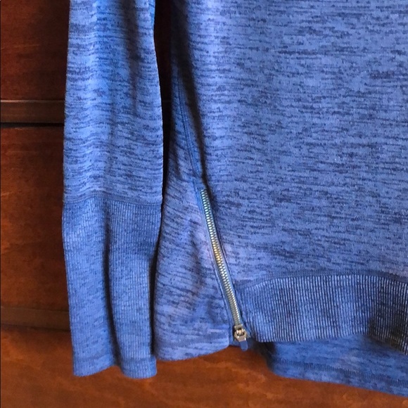 Athleta sweatshirt top - Picture 2 of 4